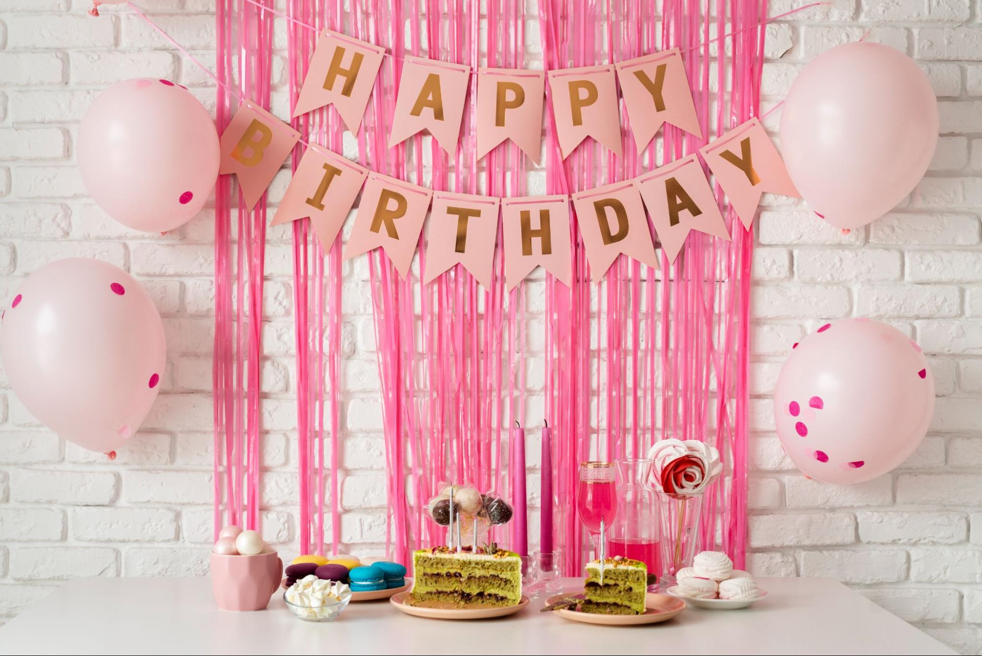 Personalized Banners and Signs: Birthday Decor Unforgettable ideas for a happy celebration in the UAE.
