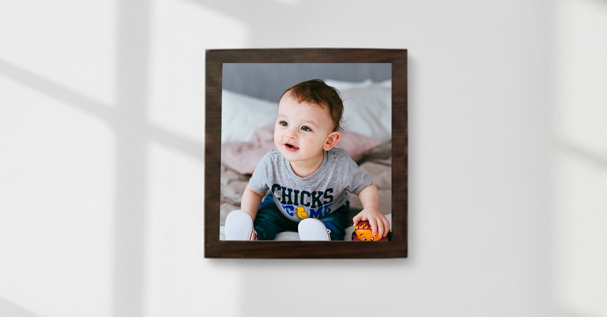 Frame your baby’s cutest moment with a personalised wall photo frame in the UAE.