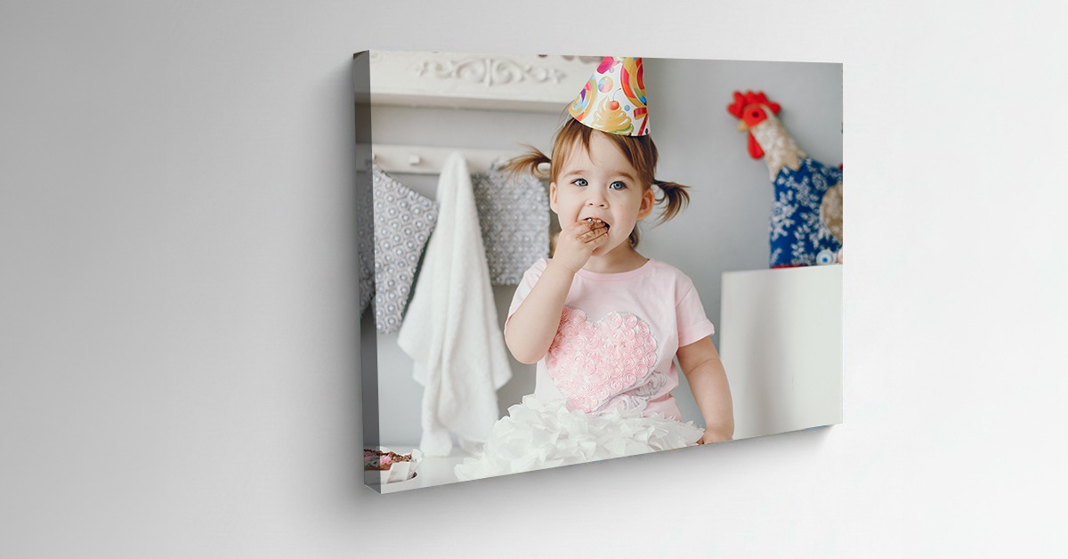 Give your baby photos a modern look with sleek mounted photo prints in the UAE.